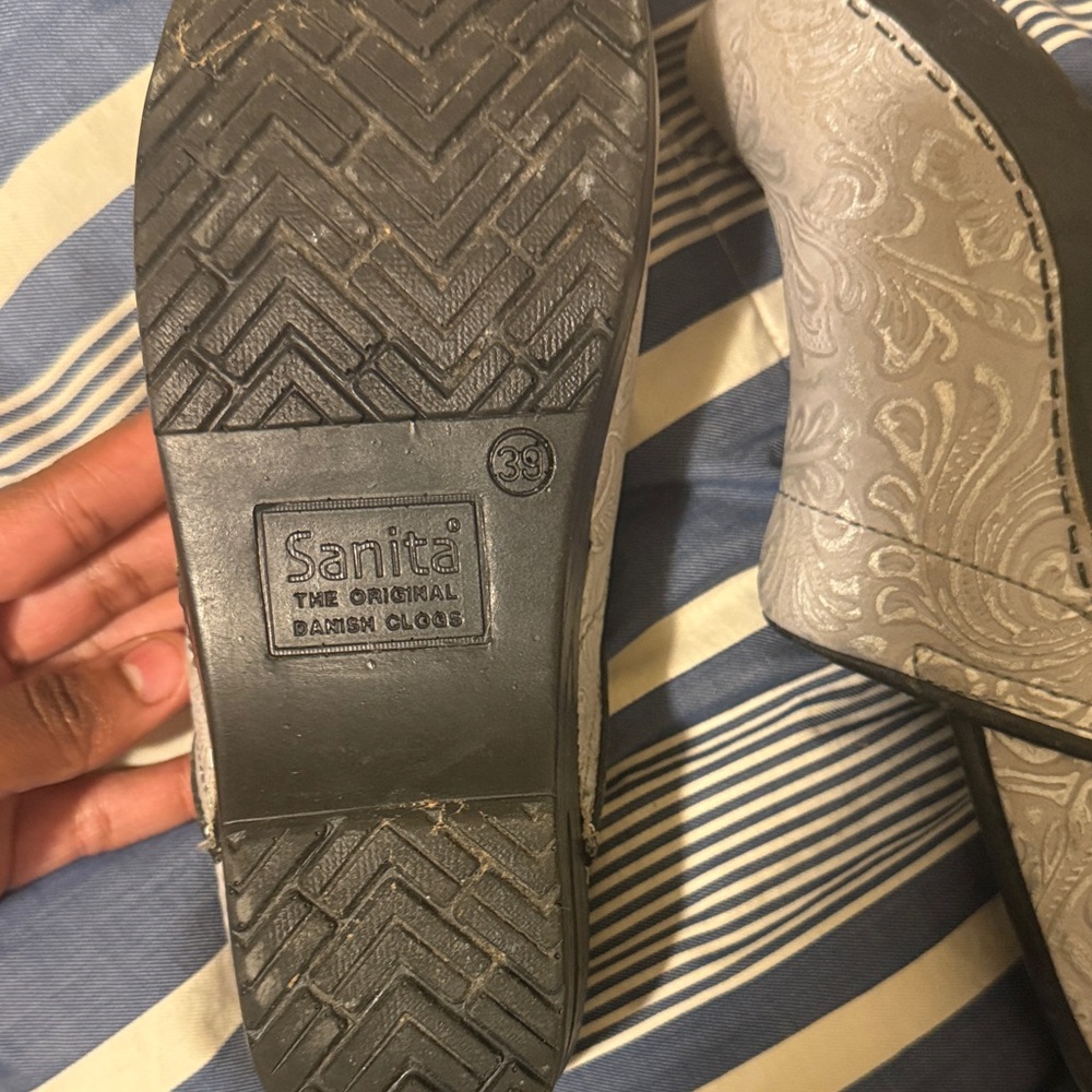 Sanita Silver Patterned Clogs - Picture 2 of 3